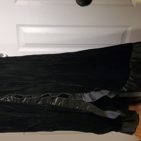 Vintage crushed velvet evening dress - Picture 3 of 12